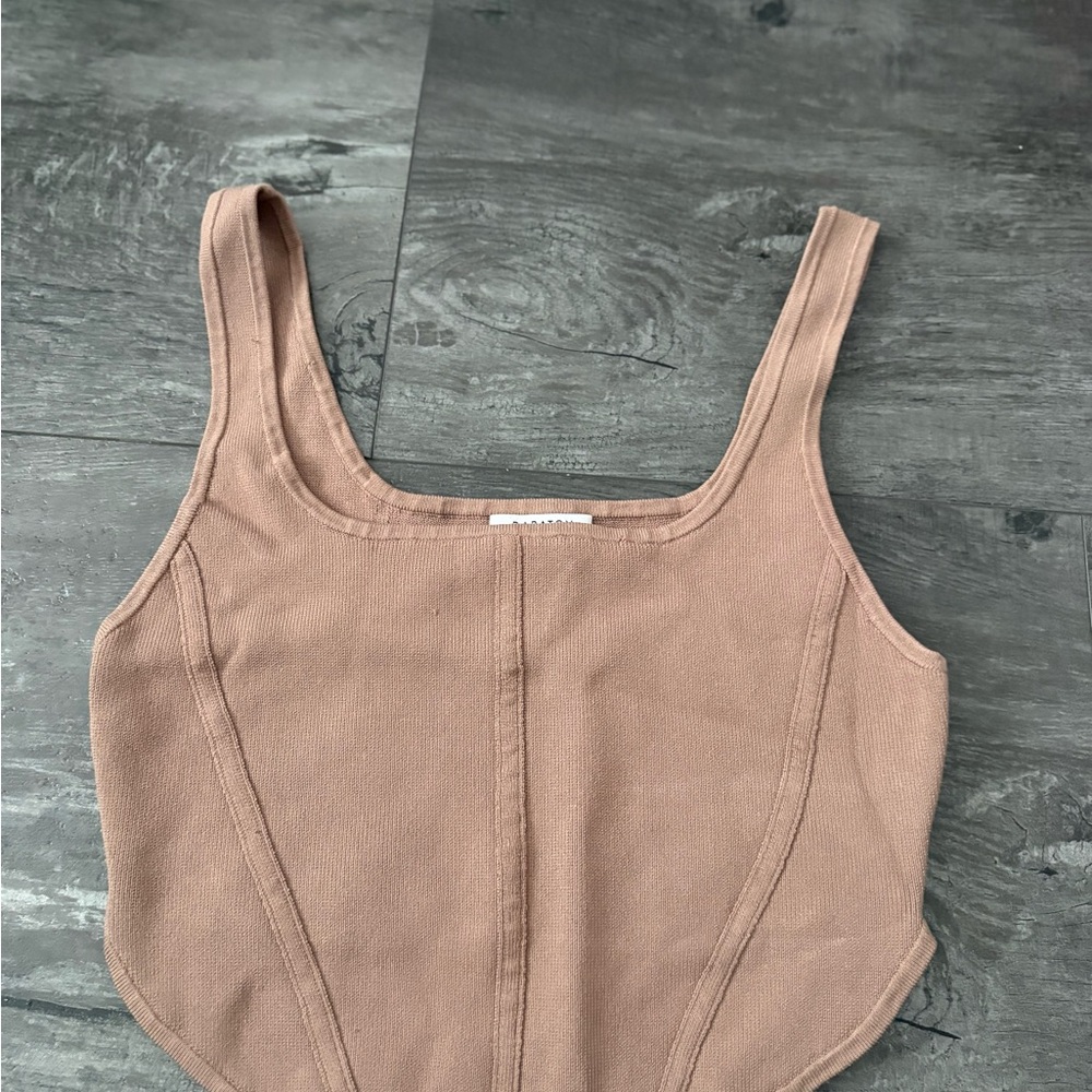 Babaton Sculpted Square-Neck Crop Top in Mauve